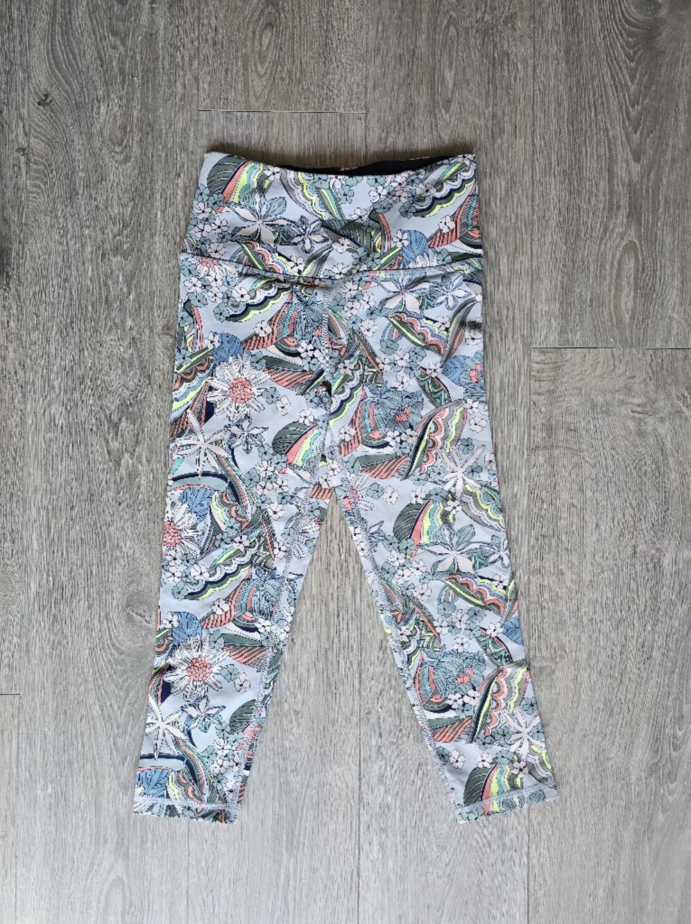 Victoria's Secret Light Blue Floral Print Jeggings